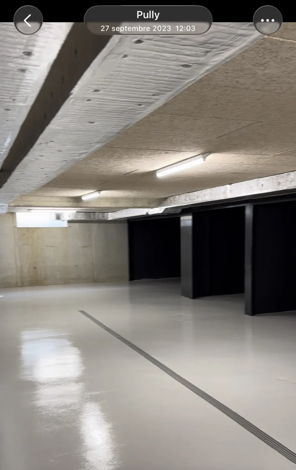 Sol résine époxy Vaud – Sols sans joints en résine époxy pour garages, caves et locaux professionnels.